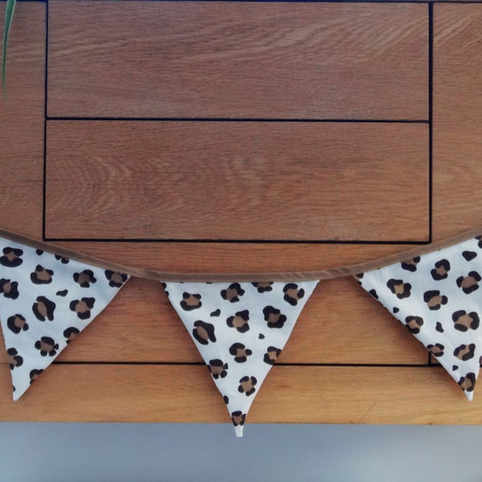Guirlande de fanions léopard - Petite touche sauvage