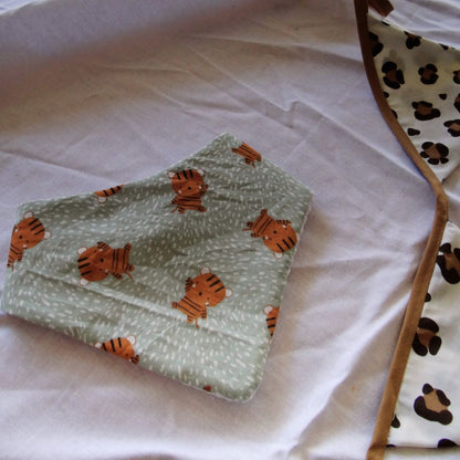 Bavoir bandana "Doux fauve" -  Collection Zoé