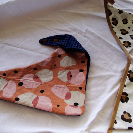 Bavoir bandana "Douce frénésie" -  Collection Zoé
